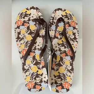 Tory Birch flip flops